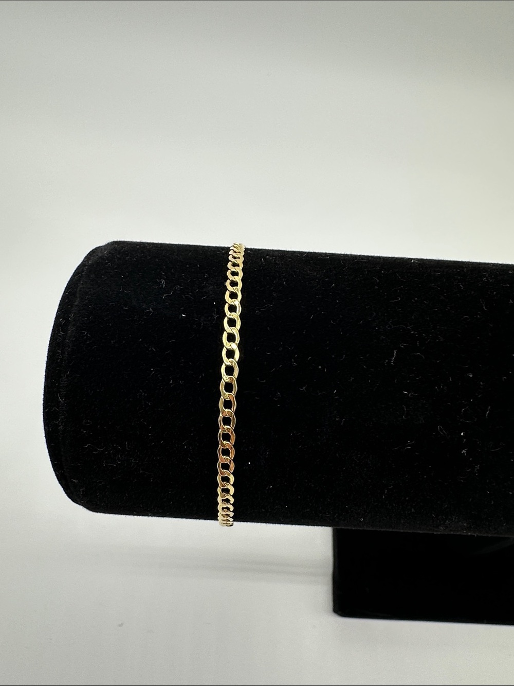 8” 2.6mm 10k Solid Gold Cuban Bracelet